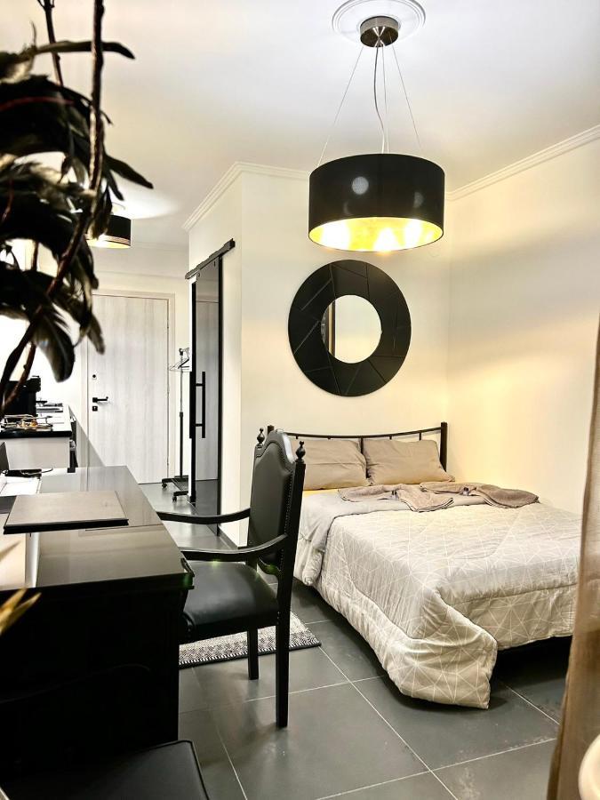Apartment Fifty Shades Of Black *